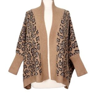 Luxurious Anthropologie Akemi + Kin “Hadley” Cropped Knit Kimono — OS